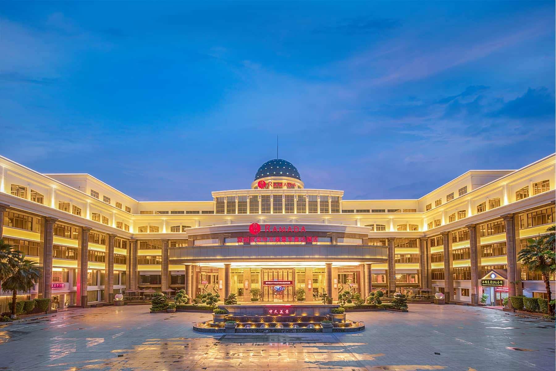 Ramada Shenzhen Baoan Hotell Exteriör bild