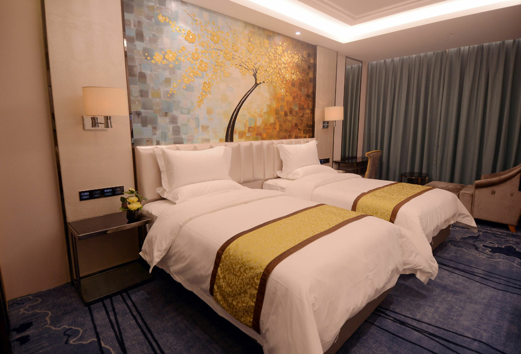 Ramada Shenzhen Baoan Hotell Exteriör bild